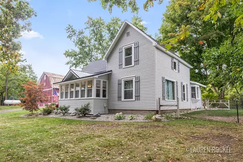 9313 Montcalm, Greenville, MI 48838