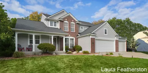 3467 N Meadow Grv, Kentwood, MI 49512