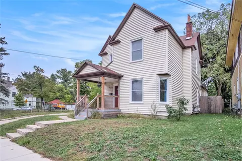 940 Eastern, Grand Rapids, MI 49507