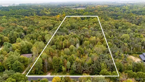 2867 65th, Fennville, MI 49408