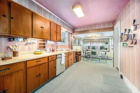 305 E Michigan, Saline, MI 48176 photo 6