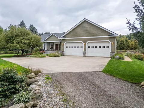Exterior - 5525 Oberlin, Gladwin, MI 48624 photo 11 of 19
