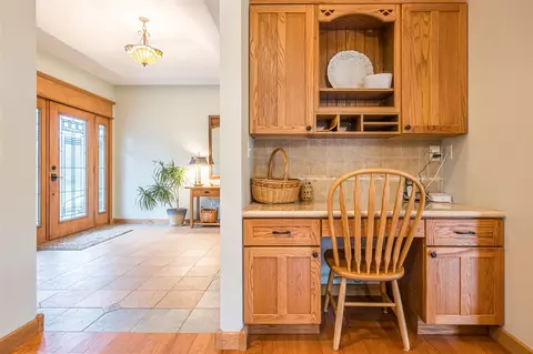 Entry Way - 5525 Oberlin, Gladwin, MI 48624 photo 4 of 15