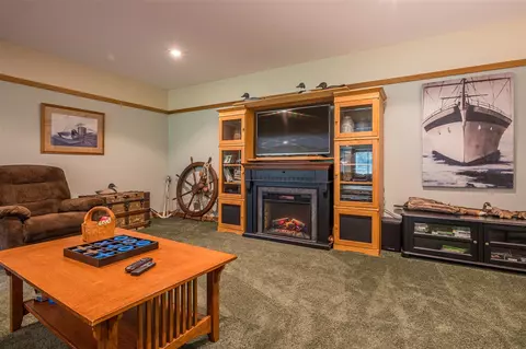 Living - 5525 Oberlin, Gladwin, MI 48624 photo 5 of 6