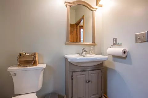 Bath - 5525 Oberlin, Gladwin, MI 48624 photo 2 of 10