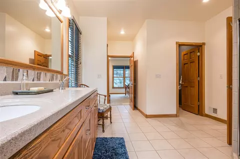 Bath - 5525 Oberlin, Gladwin, MI 48624 photo 5 of 10
