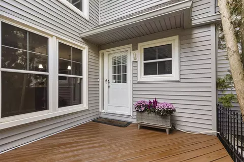23077 Farmington, Farmington, MI 48336