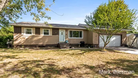4326 Teanmar, Muskegon, MI 49444