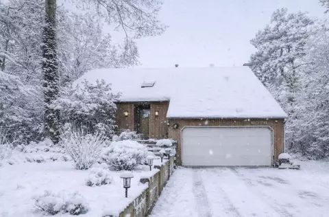 6576 Isabelle, Portage, MI 49024