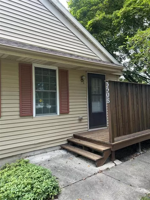 3508 Whispering Brk #5, Kentwood, MI 49508