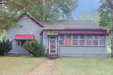 217 E Prairie Ronde, Dowagiac, MI 49047