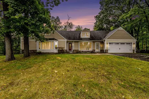 1901 Timberlane, Portage, MI 49024