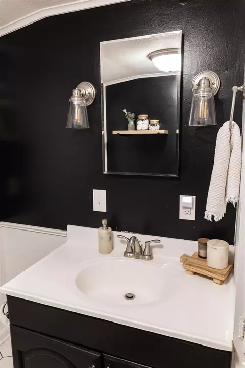 Bath - 410 Exchange, Gobles, MI 49055 photo 1 of 4