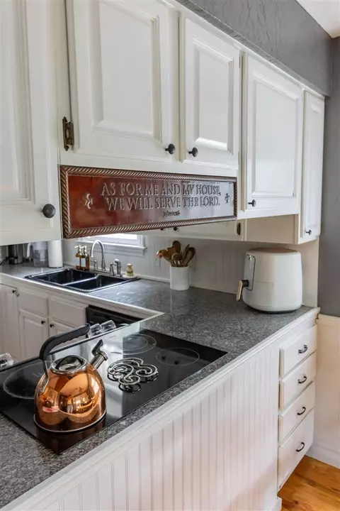 Kitchen - 410 Exchange, Gobles, MI 49055 photo 1 of 6
