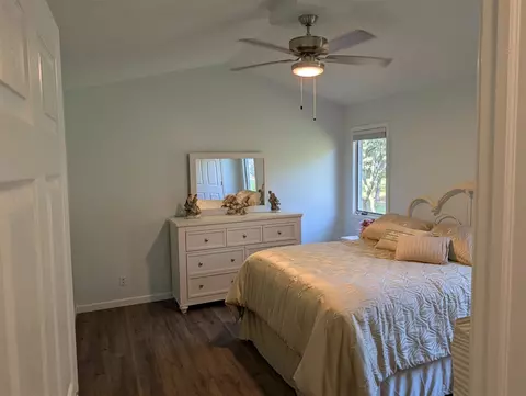 Bedroom - 752 Pasadena, Owosso, MI 48867 photo 2 of 3