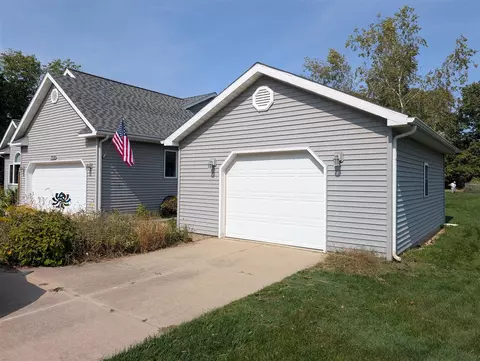 Exterior - 752 Pasadena, Owosso, MI 48867 photo 3 of 7