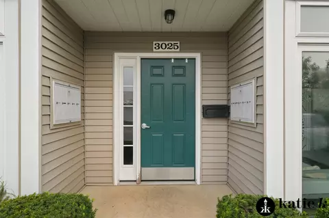 3025 Poplar Crk, Kentwood, MI 49512