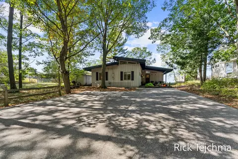 7645 Margaret, West Olive, MI 49460