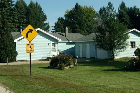 35 Third, Eastlake, MI 49626