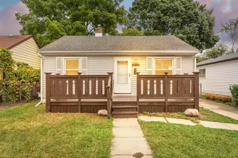 19754 Negaunee, Redford, MI 48240