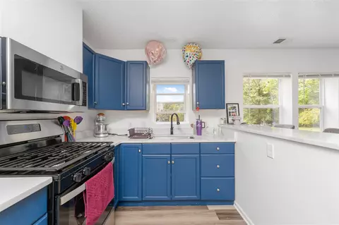 Kitchen - 10150 N Riverview, Plainwell, MI 49080 photo 4 of 7