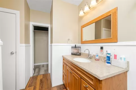 Bath - 10150 N Riverview, Plainwell, MI 49080 photo 4 of 4