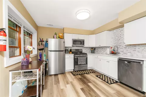 Kitchen - 10150 N Riverview, Plainwell, MI 49080 photo 5 of 7