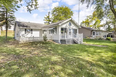 13601 Young, Hudson, MI 49247
