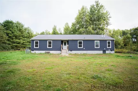 13722 Sand Hl, Cedar Springs, MI 49319
