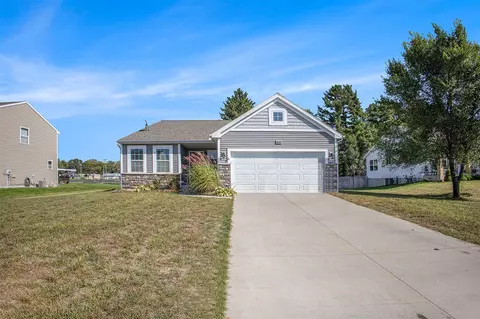 4638 Lauren, Norton Shores, MI 49441