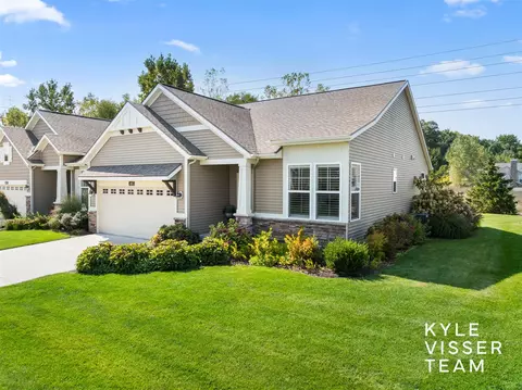 495 W Abbey Ml, Ada, MI 49301