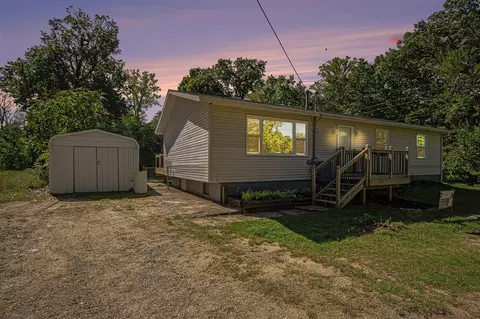 37129 Marrion, Paw Paw, MI 49079