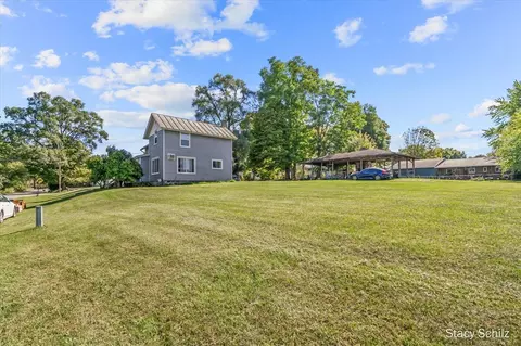 320 Division, Freeport, MI 49325 photo 31