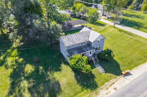 320 Division, Freeport, MI 49325 photo 34