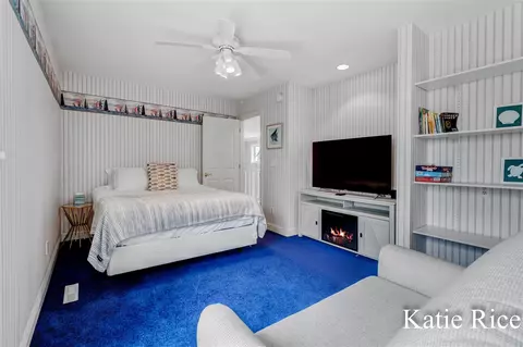 Bedroom - 5575 Beechmont, Whitehall, MI 49461 photo 3 of 8