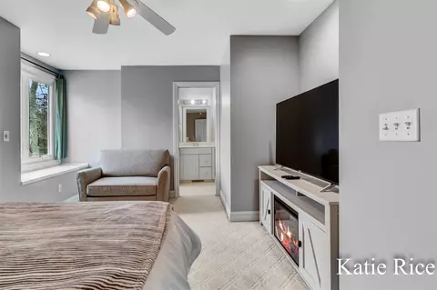 Bedroom - 5575 Beechmont, Whitehall, MI 49461 photo 6 of 8