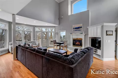 Living - 5575 Beechmont, Whitehall, MI 49461 photo 4 of 4