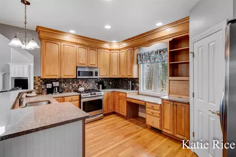 Kitchen - 5575 Beechmont, Whitehall, MI 49461 photo 2 of 8