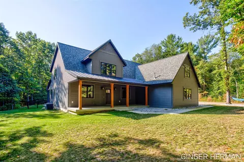 13816 Flora, Grand Haven, MI 49417