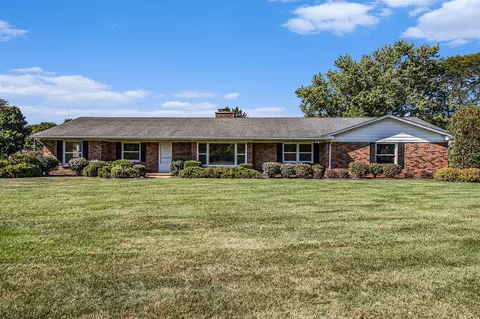 5644 Blue Grass, Saline, MI 48176