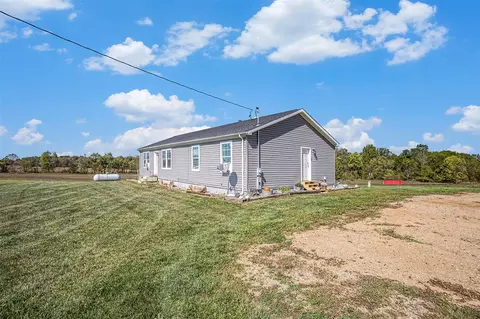 208 Booth, Bronson, MI 49028 photo 2