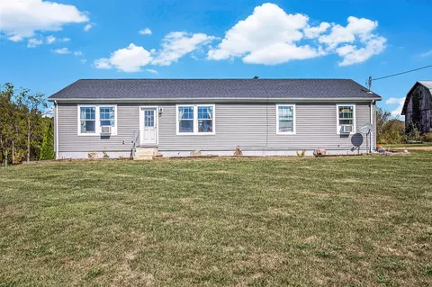 208 Booth, Bronson, MI 49028