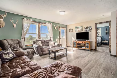 208 Booth, Bronson, MI 49028 photo 4