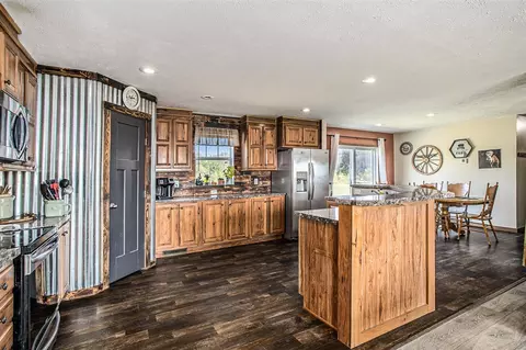 208 Booth, Bronson, MI 49028 photo 8