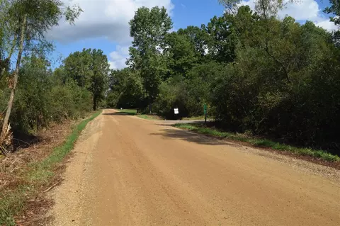3035 5th, Wayland, MI 49348