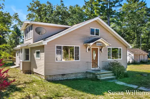 385 W Michigan, Twin Lake, MI 49457