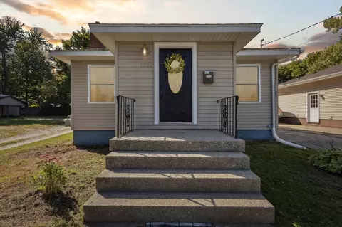1221 Diamond, Grand Rapids, MI 49505