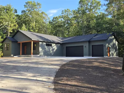 2855 W Fenner, Muskegon, MI 49445
