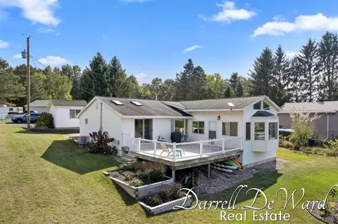 8293 Willson, Middleville, MI 49333