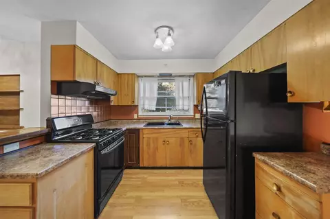 Kitchen - 318 Seneca, Jackson, MI 49202 photo 1 of 2